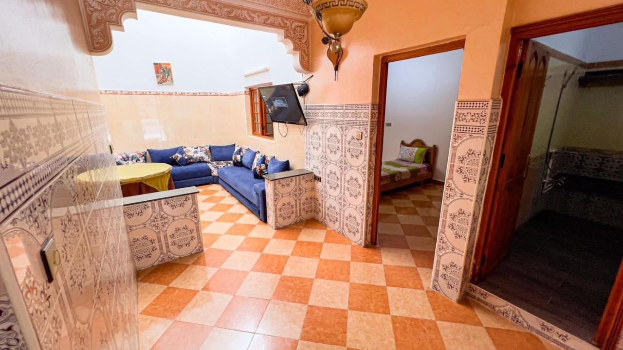 Dar Haut De Gamme Et A Un Prix Imaginaire Hostcom For Families Only Oujda Bagian luar foto