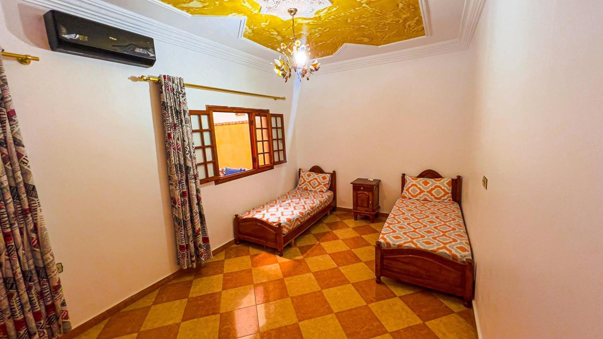 Dar Haut De Gamme Et A Un Prix Imaginaire Hostcom For Families Only Oujda Bagian luar foto