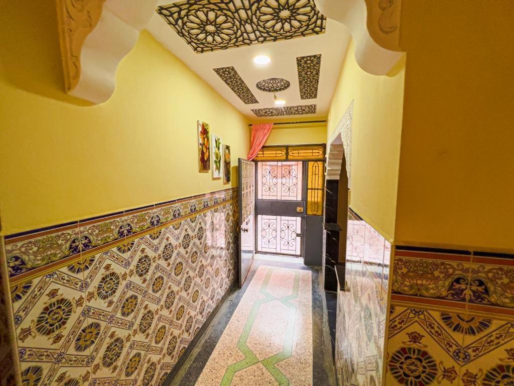 Dar Haut De Gamme Et A Un Prix Imaginaire Hostcom For Families Only Oujda Bagian luar foto